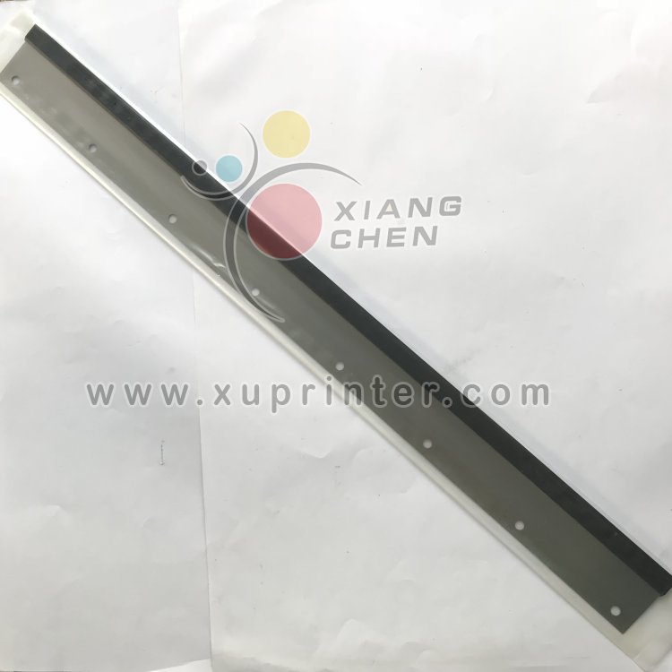 58.010.180 Heidelberg MO Machine Rubber Washup Blade Length 710mm-8 Holes