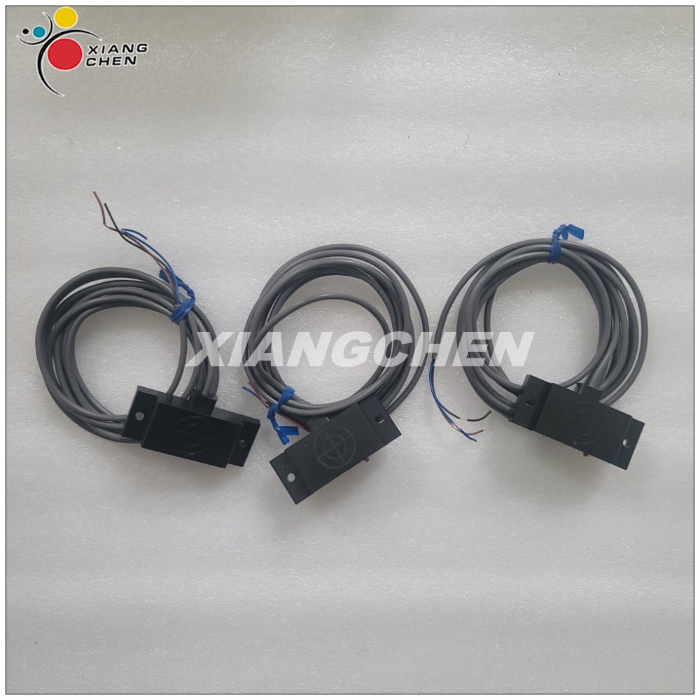 Good Quality E2K-F10MC1 Sensor for Offset Printing Machine Spare Parts